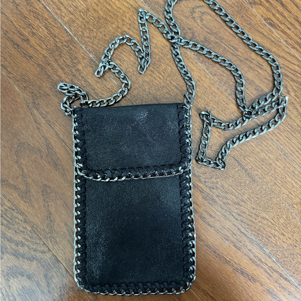 Crossbody phone bag